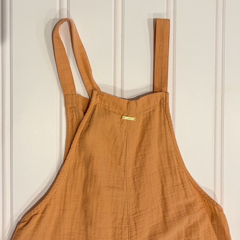 Billabong Women’s orange Shorts Romper - Picture 5 of 5